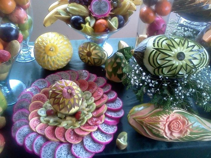 Mesa com as frutas