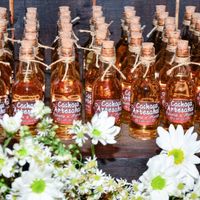 Vidrinhos com Cachaça- Lembrancinha dos convidados