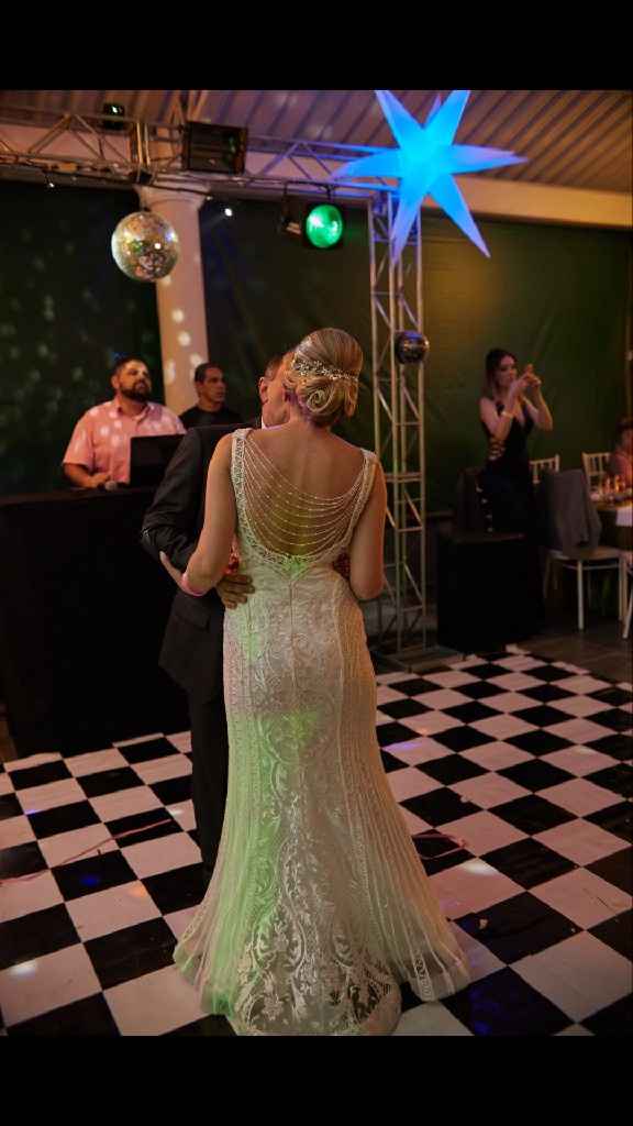 Casamentos reais 2018: o vestido (costas) - 1