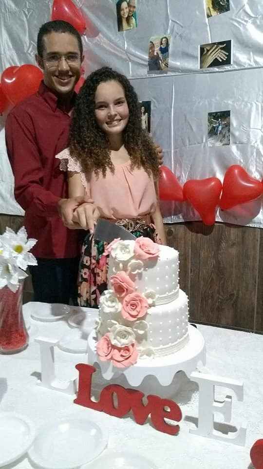 Partindo o bolo  ❤