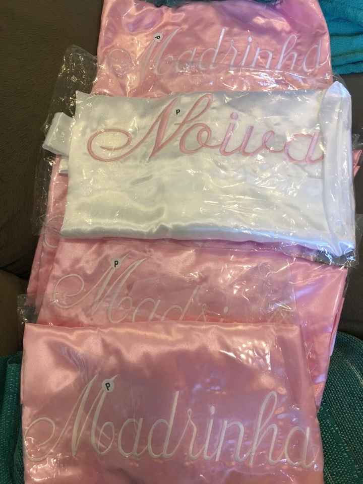 Robes de cetim - 1