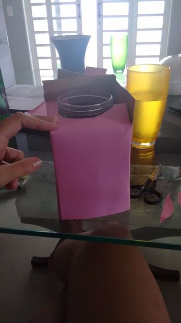 cartolina rosa em volta