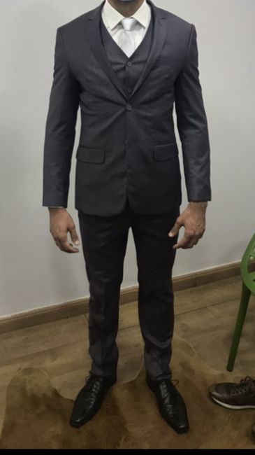 Qual terno de noivo vocês acharam mais bonito no meu noivo? - 1