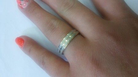 Aliança de aço diamantado