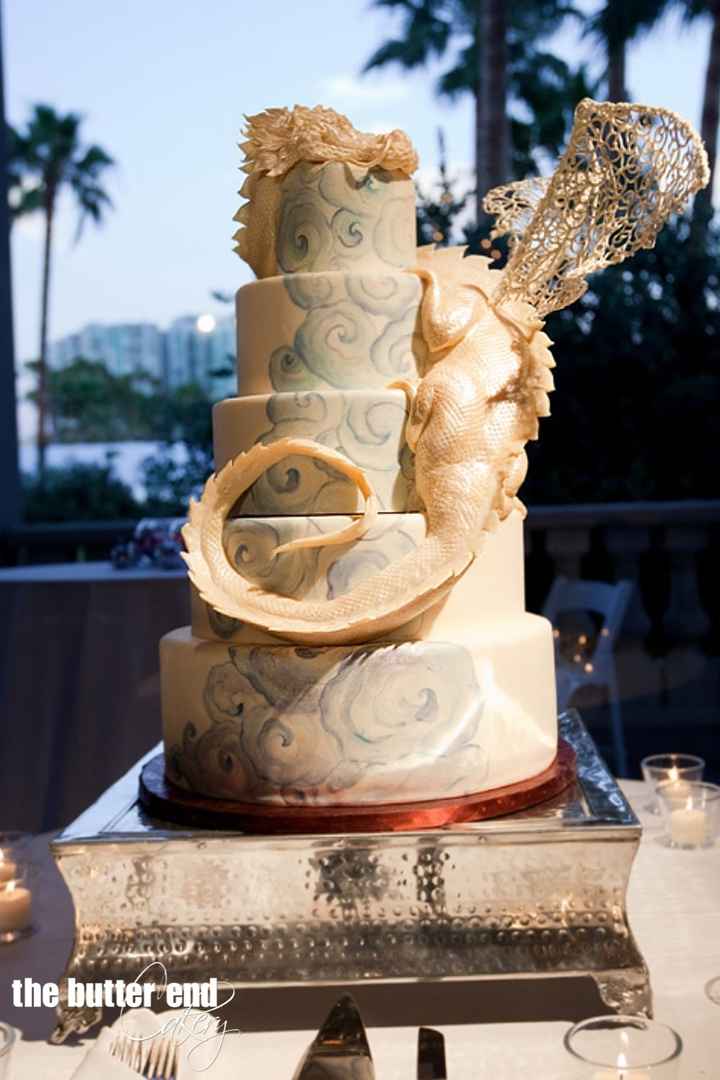 Wedding cake dragon