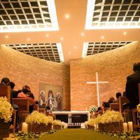 Quanto em média vcs gastaram ou estão cotando para gastar com a decoração da igreja? - 1