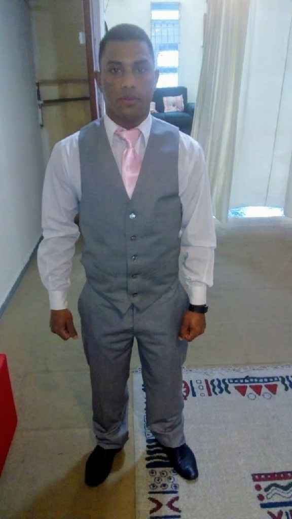 Padrinho foi ver a roupa!! - 1