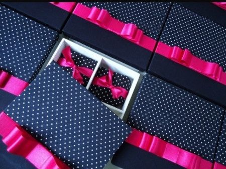 Caixa convite padrinhos azul marinho e pink