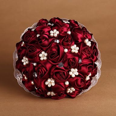O que vocês acham dos buquês de broches?? - 2