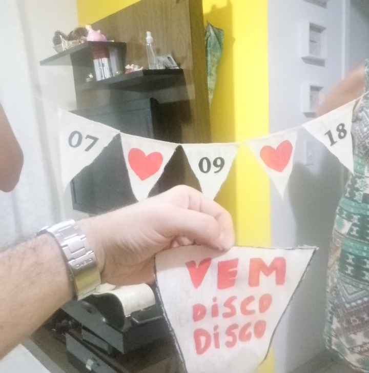 Bandeirinha dele. kkkkk