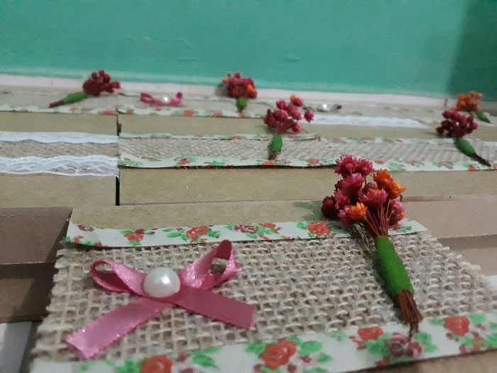 Socorro Noivinhas.  Preciso de idéias para decorar a caixinha dos padrinhos - 3