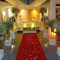 Tapete vermelho ou branco