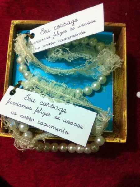 corsages