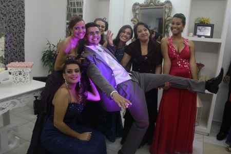 Madrinhas e noivo