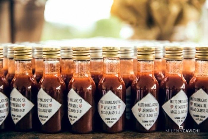 Vidrinhos de temperos - Neste temos o exemplo da Pimenta, mas pode ser cheiro verde, ervas, enfim, o