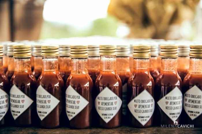 Vidrinhos de temperos - Neste temos o exemplo da Pimenta, mas pode ser cheiro verde, ervas, enfim, o