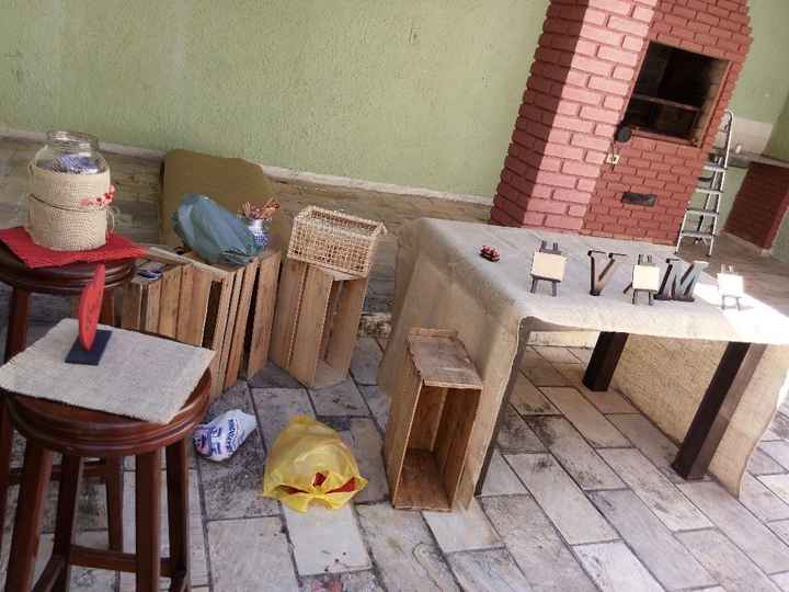 Muita juta, muito caixote, muitoooo DIY
