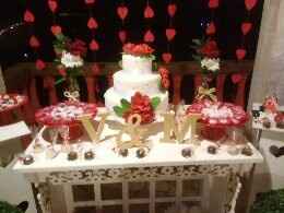 A mesa decorada por ele e pela minha sogra.. Fora meus tios e primas que foram cumplices.