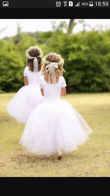As roupas para os pajens e as damas para o casamento - 1