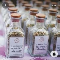 Poste AQUI uma foto da lembrancinha que vão dar para as pessoas convidadas🎁👇 - 1