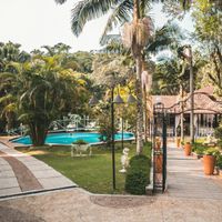 Alguma noivinha vai fazer cerimônia e festa junto no mesmo salão ? - 1