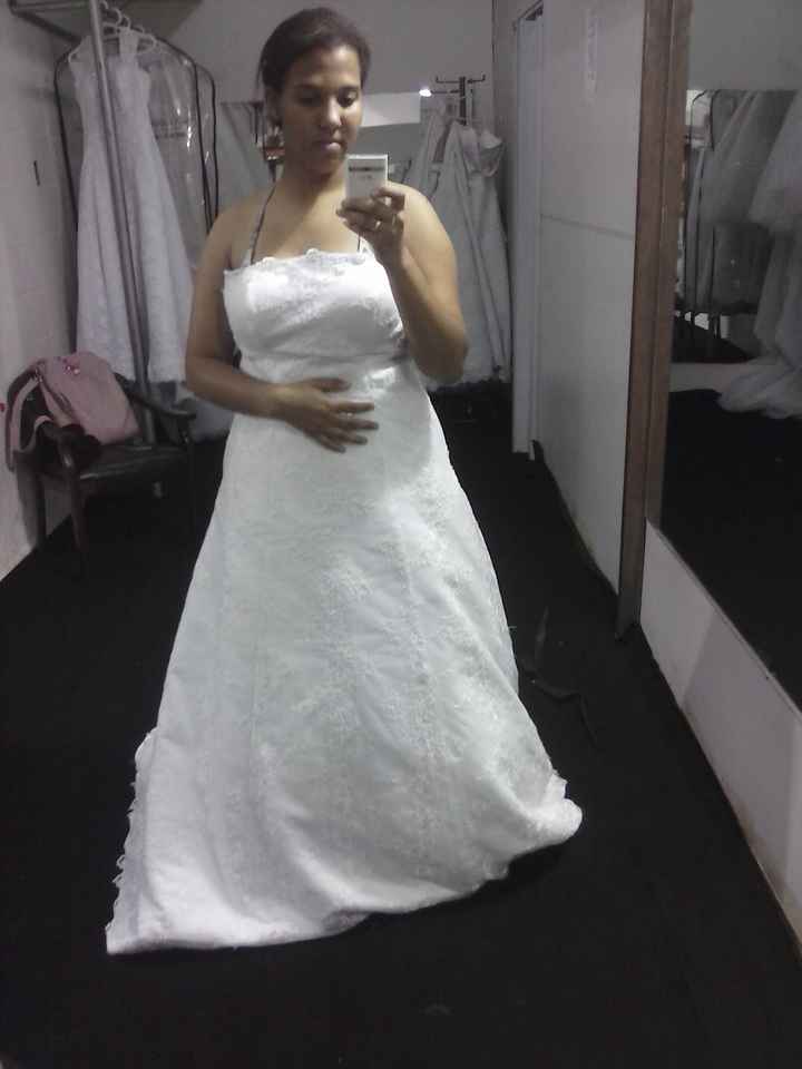Noivinhas olhem alguns vestidos que provei hoje... - 1
