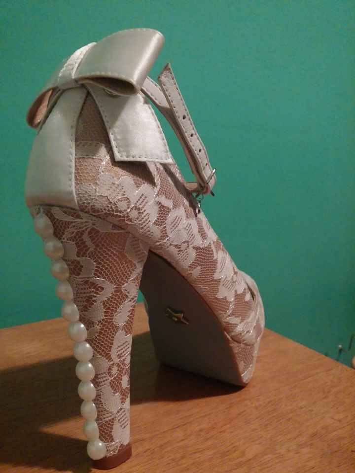 Sapato com rendas - 1