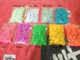 pedras coloridas