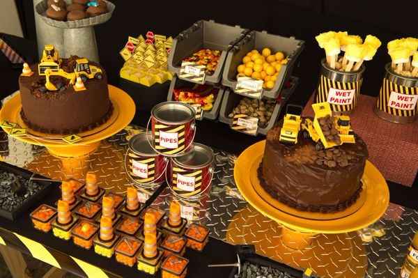 Algumas dicas de decoração, incluindo bolos, doces e salgadinhos