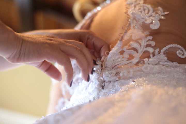 detalhes...