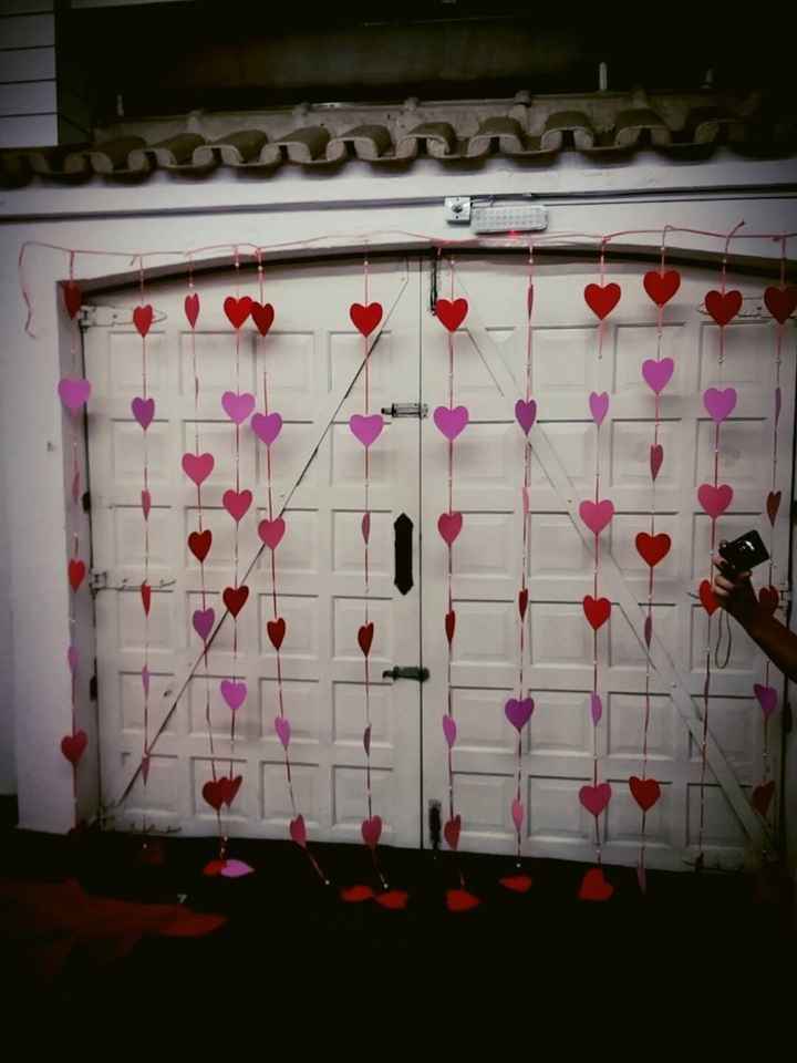 porta fechada para entrada da noiva