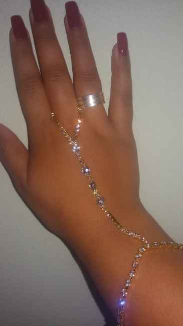 Você é uma noiva clássica se...as luvas - 2
