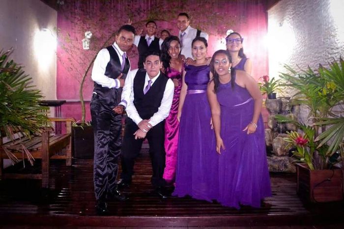 Amigas da noiva roxo - 3