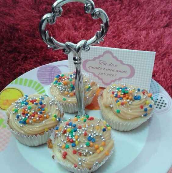 Cupcakes com bilhetinhos em qualquer dia, pq amamos!!! Rs...