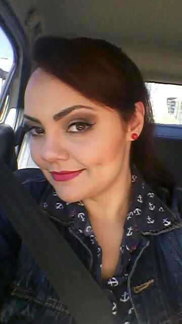 Caras e bocas, pq eu amei essa make! Rs...