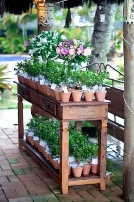MESA DECORATIVA PARA LEMBRANÇAS