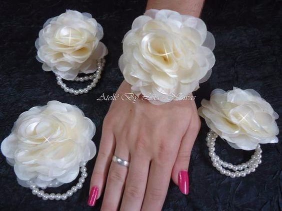 corsage