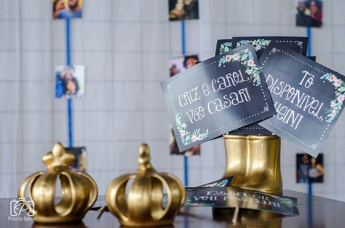 E plaquinhas pras pessoas tirarem fotos!