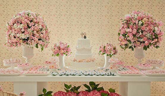 Decoração da mesa do bolo cor de rosa? #vocêsfariam? 10