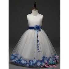 #inspiração de vestidos de damas de honra azuis 4