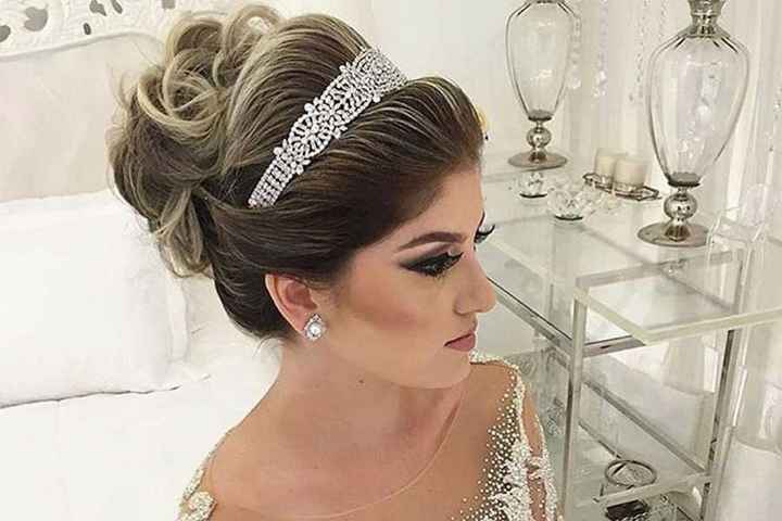 Qual será o tipo do penteado? - 1