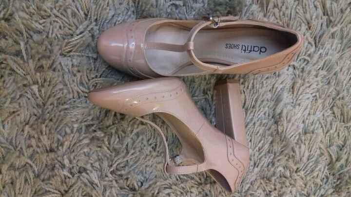 Sapatos: brancos ou coloridos? - 1