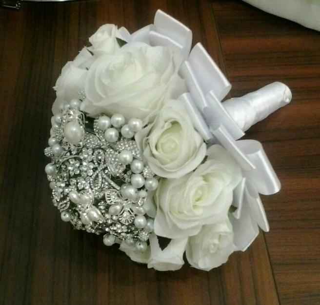 Buque de broches.  - 4