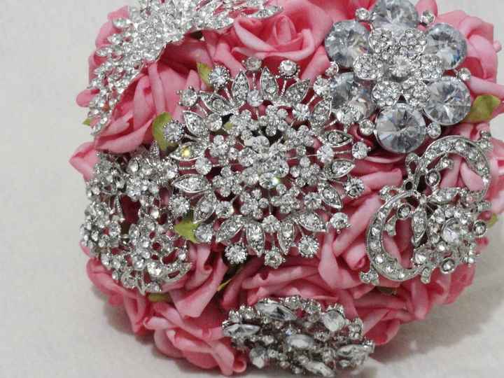 Buque de broches.  - 3