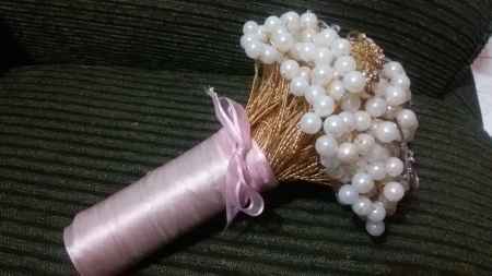 Buque de perolas/ broches