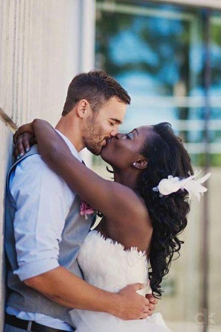 2. Beijo de muita felicidade