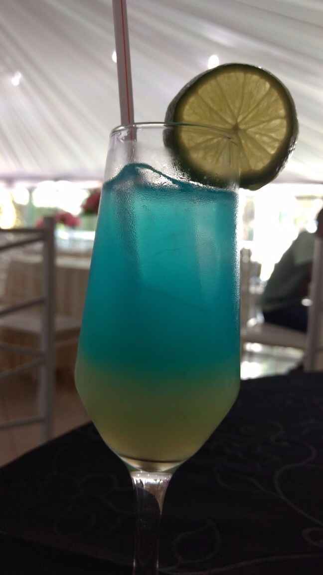 Comemorando o contrato assinado!