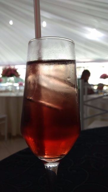 Comemorando o contrato assinado!