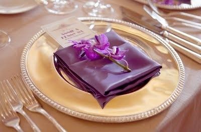 A papelaria sera cuidadosamente confeccionada para ter harmonia com a festa e com o guardanapo de li