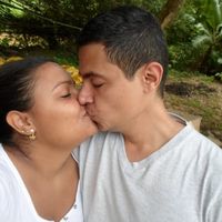 Só os beijos tapam nossas bocas 